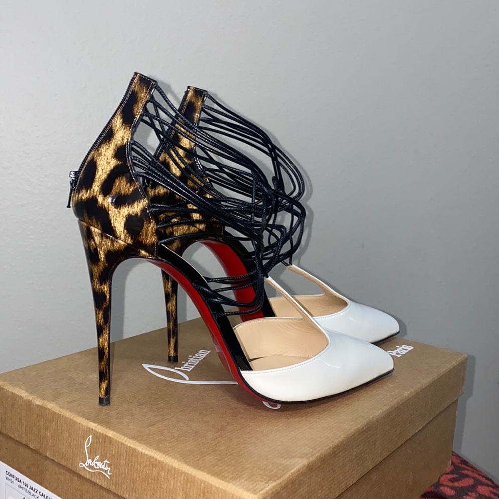 Christian Louboutin pumps❤️